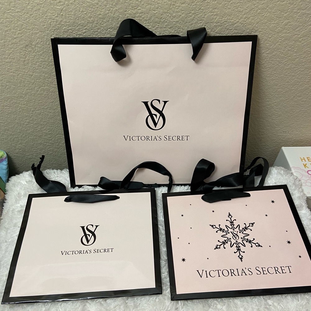 Victoria Secret Shopping bag set of 3
